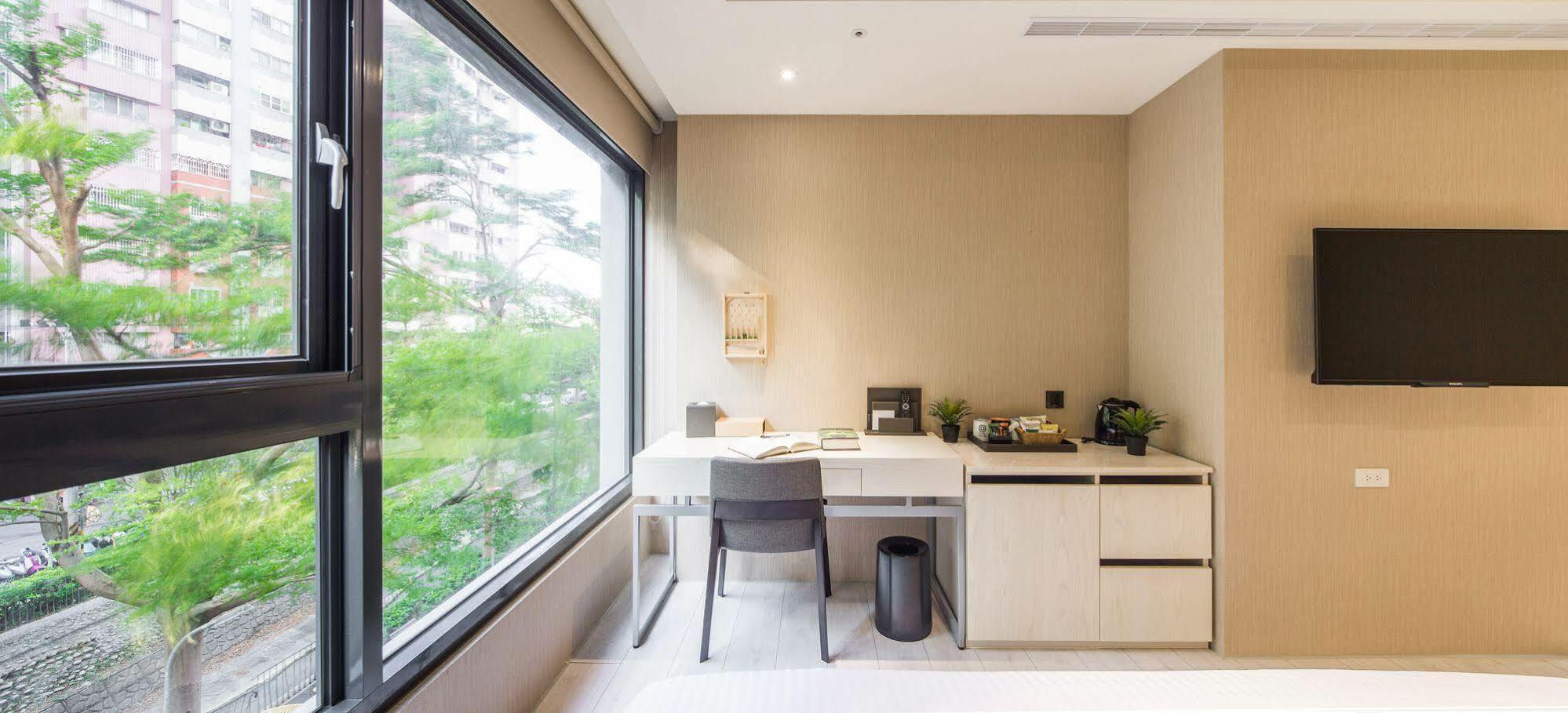 Icasa Hotel - By Cosmos Creation Taichung Exterior photo
